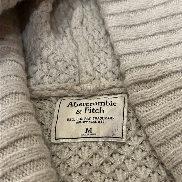 Abercrombie And Fitch Women’s Hooded Ipen Cardigan‎ - Picture 3 of 6